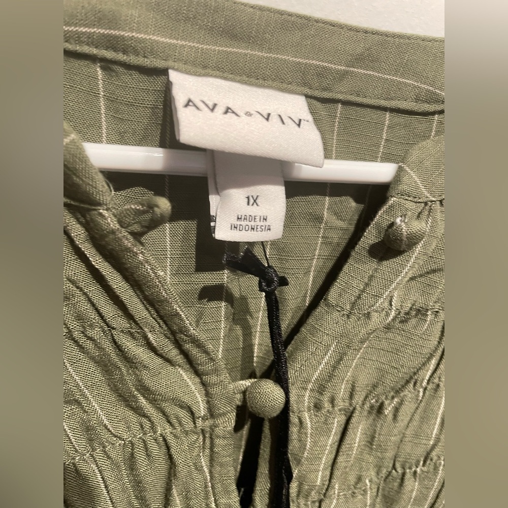 Ava & Viv Women’s Bishop Long Sleeve Button up Smocked Mini Dress Size 1X NWT - Picture 2 of 5